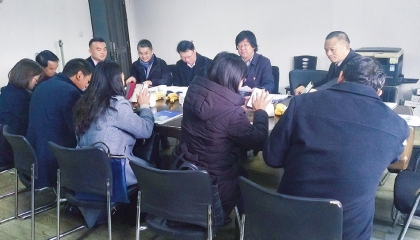 桐鄉(xiāng)市副市長(zhǎng)、鶴慶市長(zhǎng)一行蒞臨卓逸鋁業(yè)公司招商調(diào)研